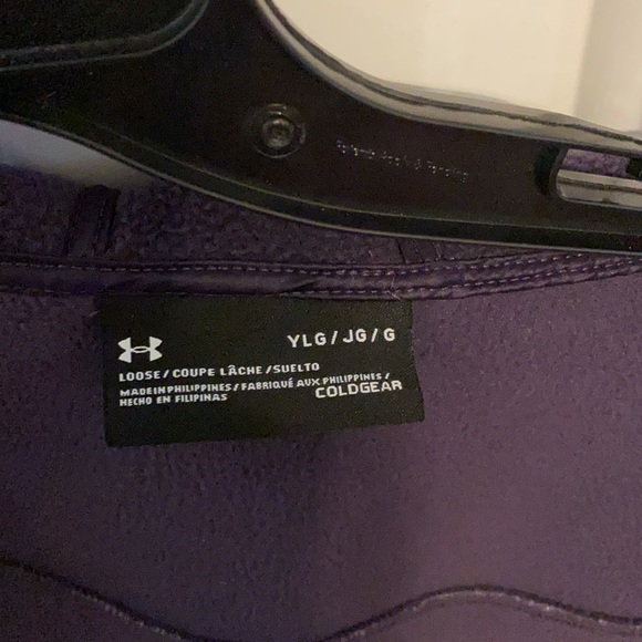 Girls large under armor jacket - Picture 3 of 3